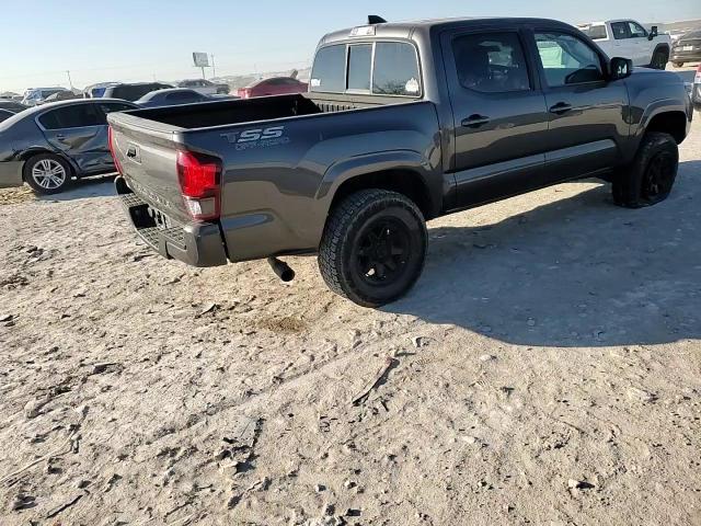 2020 Toyota Tacoma - Image 11