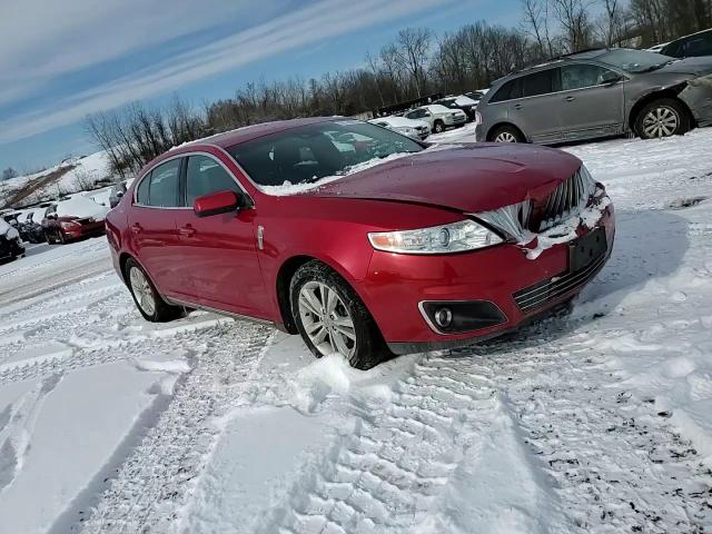 2010 Lincoln MKS - Image 11