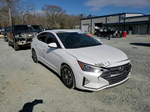 2020 Hyundai Elantra - Image 10
