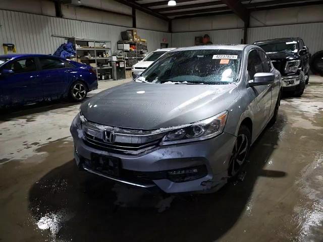 2017 Honda Accord - Image 11