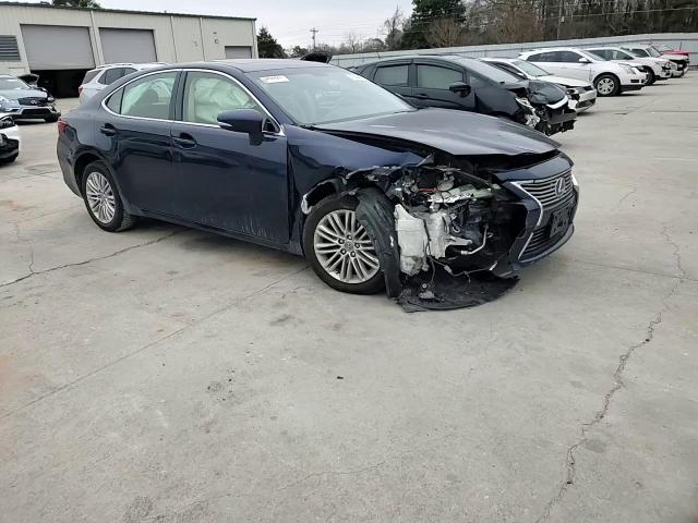 2013 Lexus ES - Image 10