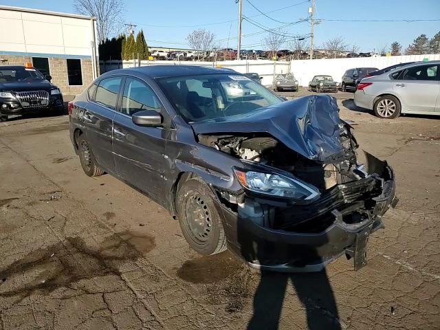 2019 Nissan Sentra - Image 11