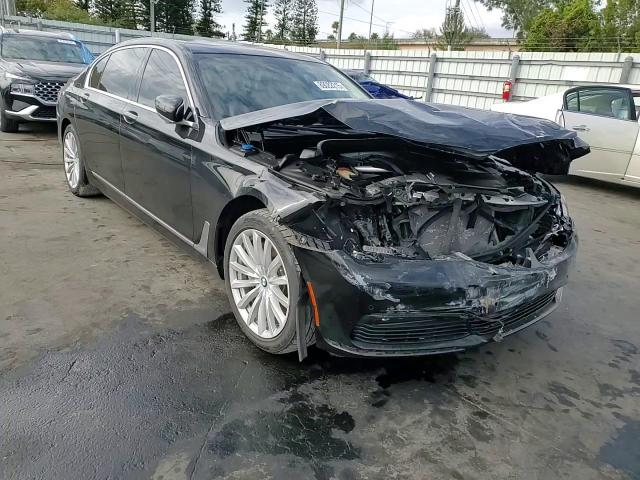 2018 BMW 7er - Image 11