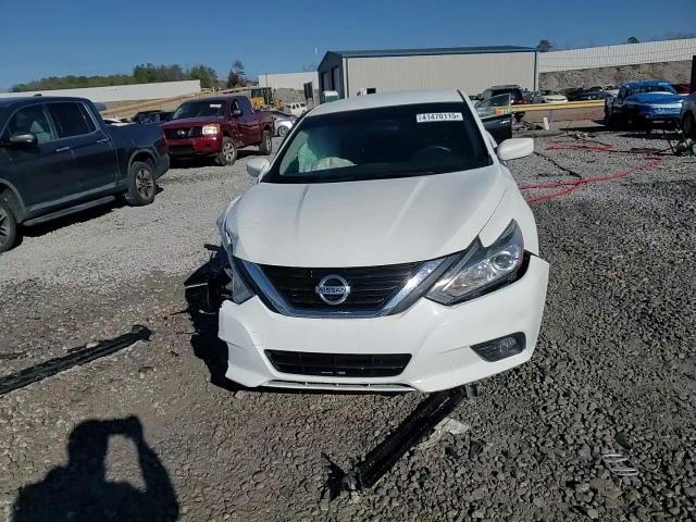 2018 Nissan Altima - Image 13