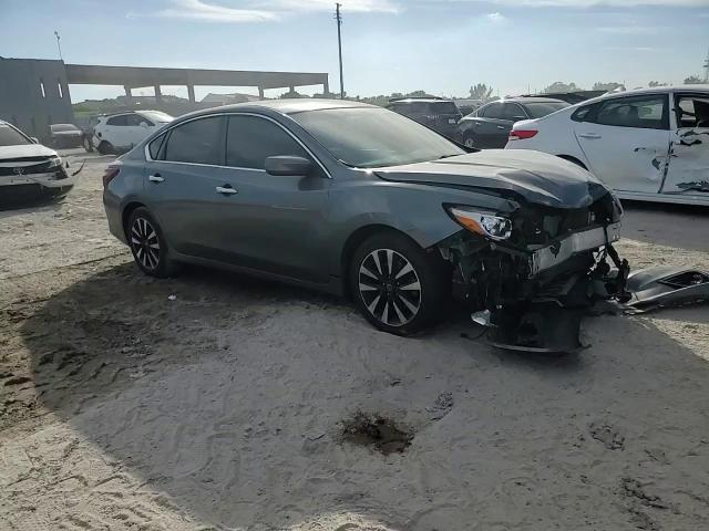 2018 Nissan Altima - Image 11