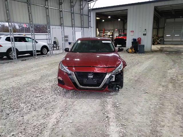 2020 Nissan Altima - Image 11