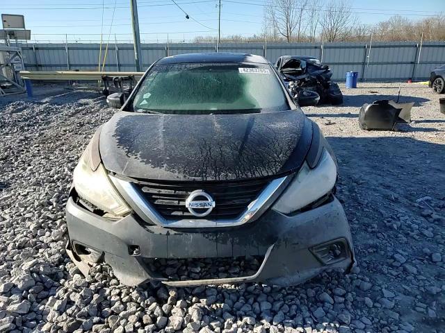 2017 Nissan Altima - Image 10