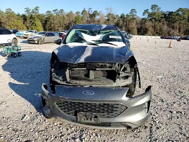 2022 Ford Escape - Image 15