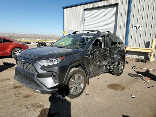2020 Toyota RAV 4 - Image 11