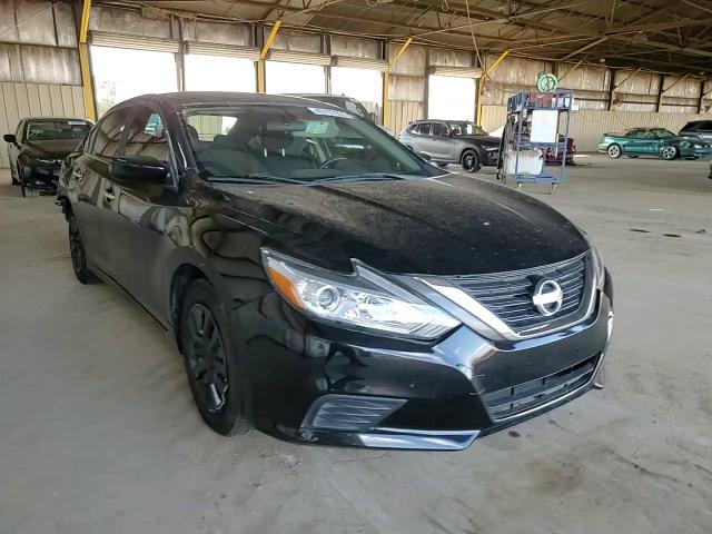 2016 Nissan Altima - Image 10