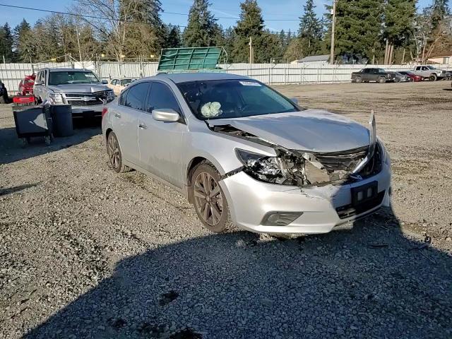 2016 Nissan Altima - Image 11