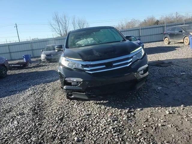 2017 Honda Pilot - Image 11