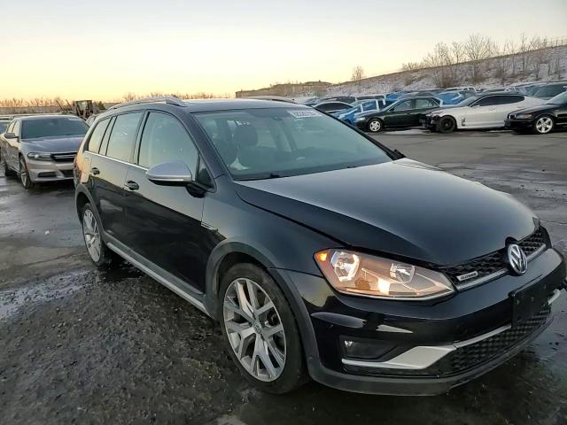 2017 Volkswagen Golf - Image 13