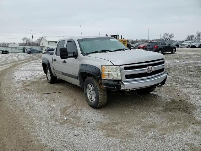 2008 Chevrolet Silverado - Image 11