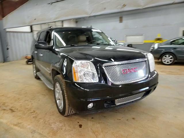 2012 GMC Yukon - Image 12