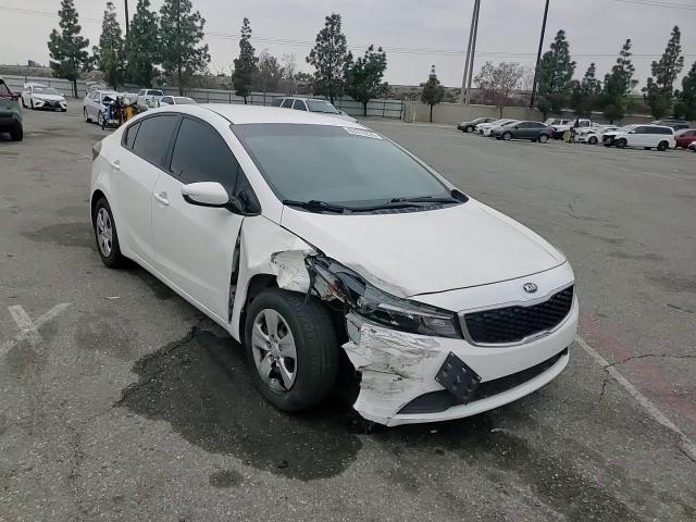 2017 Kia Forte Lx VIN: 3KPFK4A70HE143685 Lot: 89370255