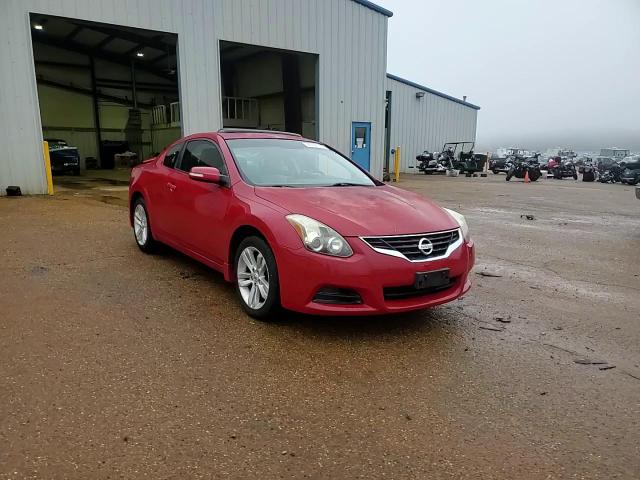 2010 Nissan Altima - Image 11