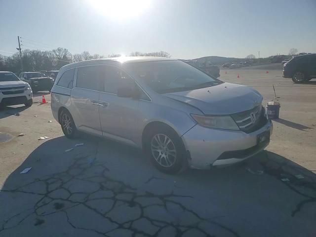 2012 Honda Odyssey - Image 11