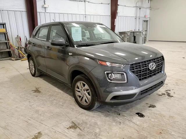 2023 Hyundai Venue - Image 11