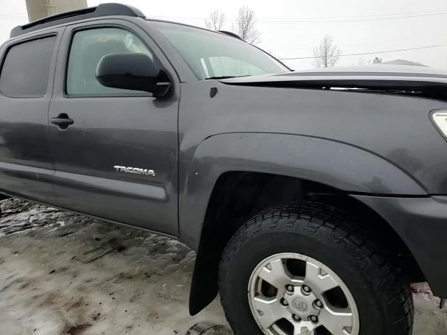 2015 Toyota Tacoma - Image 11