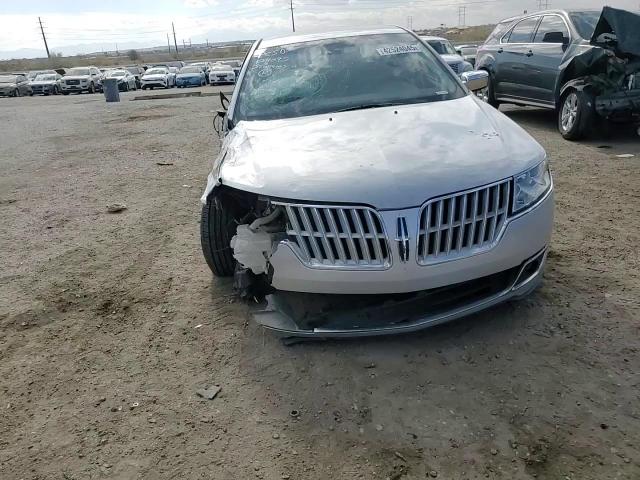 2010 Lincoln MKZ - Image 10