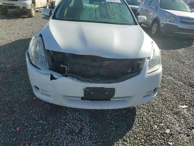 2012 Nissan Altima - Image 10