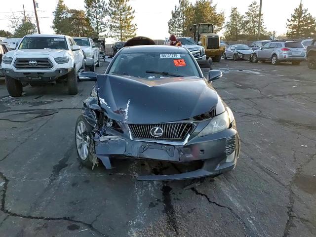 2010 Lexus IS - Image 10