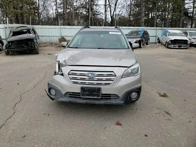 2016 Subaru Outback - Image 12
