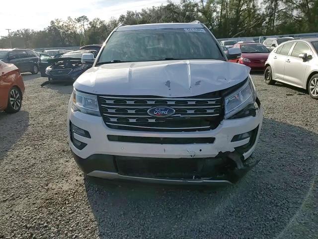2017 Ford Explorer - Image 12