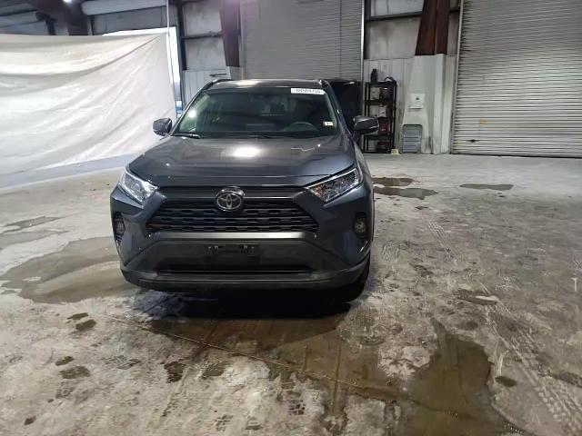 2020 Toyota RAV 4 - Image 12