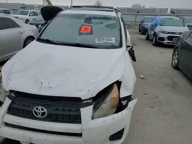 2011 Toyota RAV 4 - Image 11