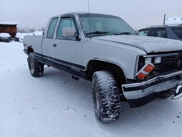 1989 Chevrolet GMT-400 - Image 11