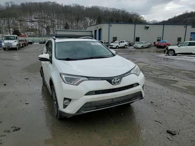 2016 Toyota RAV 4 - Image 12