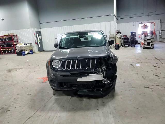 2018 Jeep Renegade - Image 12