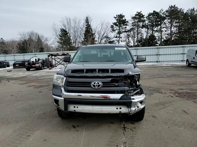 2015 Toyota Tundra - Image 11