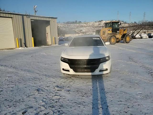 2018 Dodge Charger - Image 13