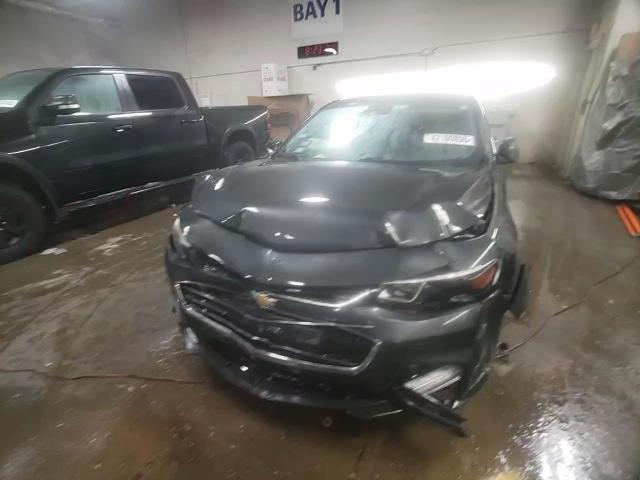 2016 Chevrolet Malibu - Image 13