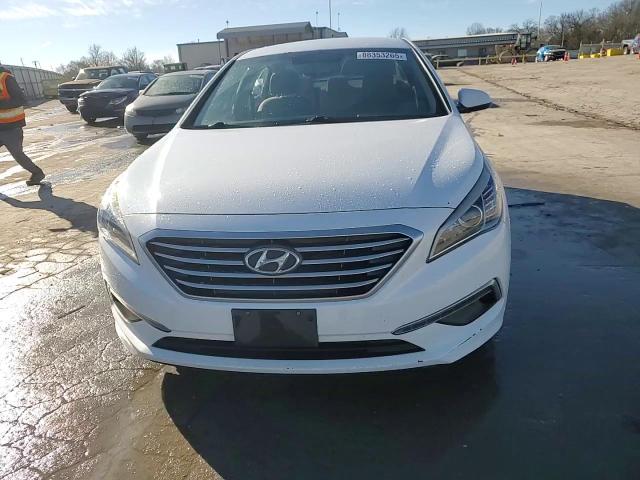2015 Hyundai Sonata - Image 14