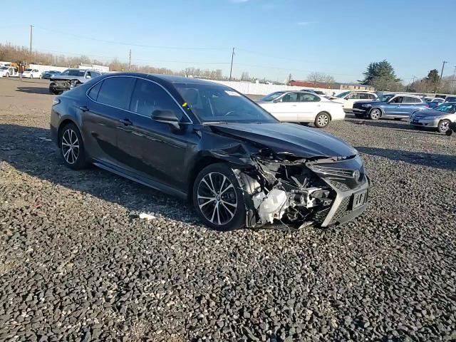 2018 Toyota Camry - Image 11