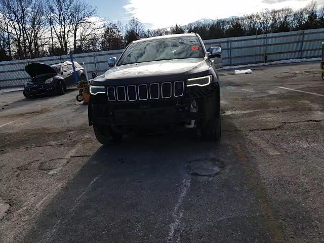 2017 Jeep Grand Cherokee - Image 11