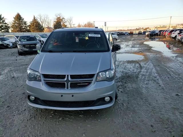 2018 Dodge Caravan - Image 12