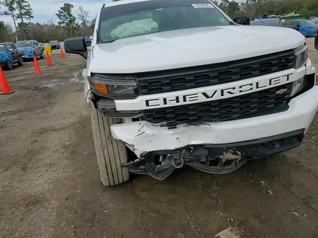 2022 Chevrolet Silverado - Image 11