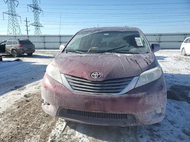 2013 Toyota Sienna - Image 12