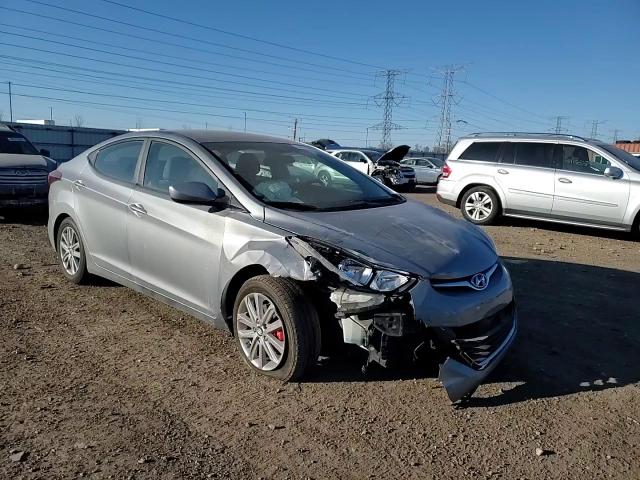 2015 Hyundai Elantra - Image 10