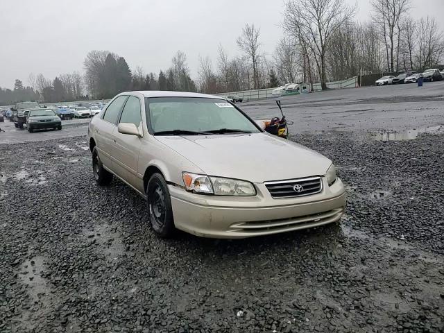 2001 Toyota Camry - Image 10