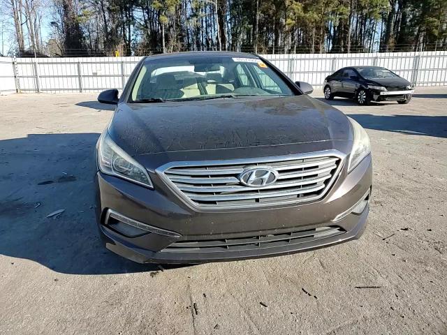 2015 Hyundai Sonata - Image 11