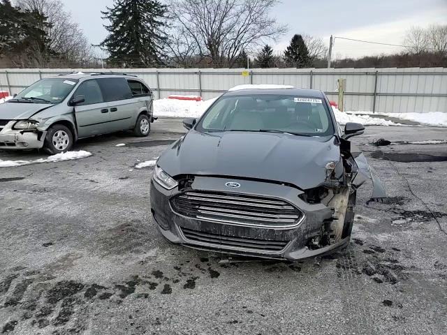 2016 Ford Fusion - Image 10