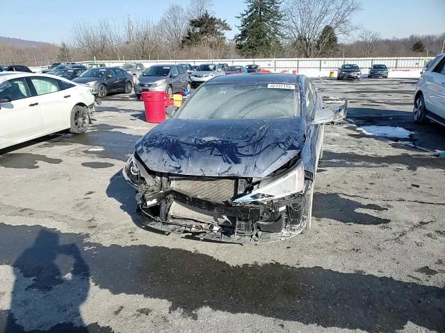 2019 Hyundai Elantra - Image 11