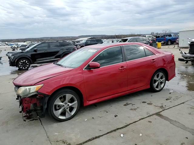 2012 Toyota Camry - Image 14