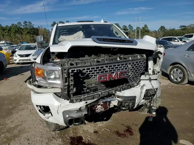 2017 GMC Sierra - Image 11